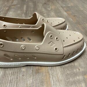Sperry Vinyl Slip On Unisex Boat Shoe Men's 8 Women's 10